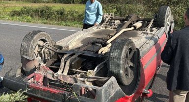 Düz Yolda Kontrolden Çıkan Otomobil Taklalar Attı