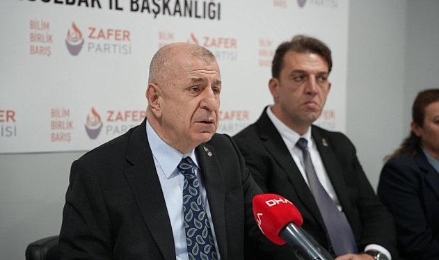 Özdağ, "İmralı'ya gittiğiniz zaman, Öcalan'ın pis elini sıkacak mısınız? Abdullah bey mi diyeceksiniz?"