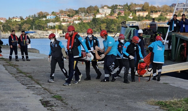 Zonguldak&#039;ta gemi facialarının yıldönümünde nefes kesen tatbikat