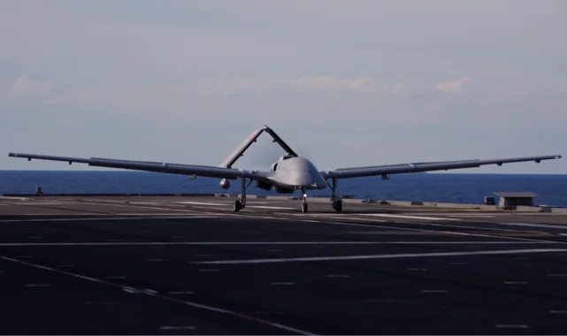 Bayraktar TB3'ten tarihi başarı! TCG Anadolu'da KUSV kontrol testi başarıyla tamamlandı