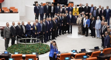 CHP'li vekilin hareketi AK Partili vekillerden alkış aldı!