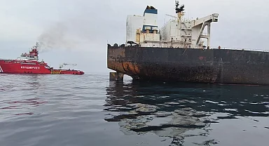 Karadeniz'de patlama yaşayan 'KAIROS'ta yangın söndürüldü... VIRAT'ın çeki operasyonu sürüyor