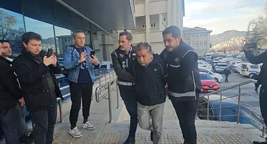 Kozlu'da dini duyguları istismar ettiği öne sürülen 70 yaşındaki R.E. adliyeye sevk edildi