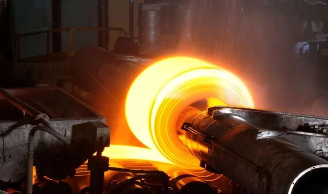 Sanayi üretimi yıllık arttı, aylık azaldı