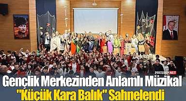 Zonguldak'ta Gençlik Merkezinden Anlamlı Müzikal: 