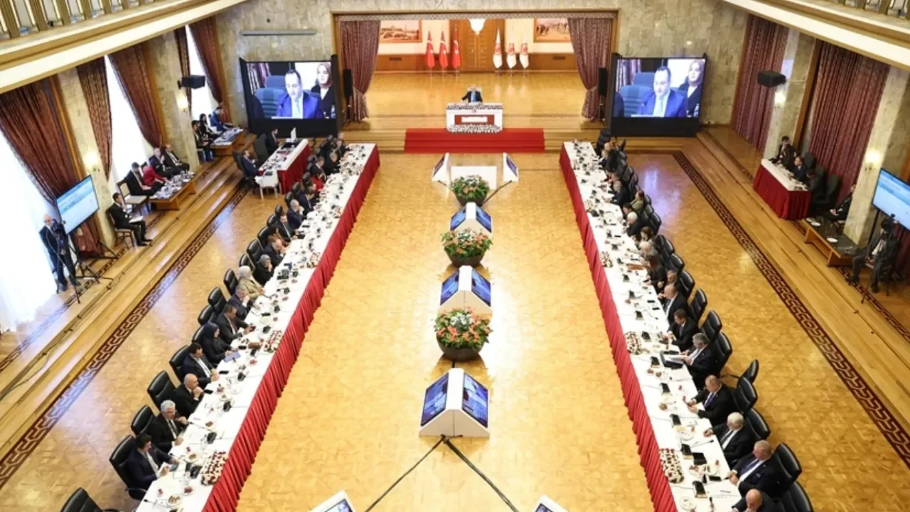 AK Parti ve CHP'nin süreç raporlarını sunacağı tarih belli oldu