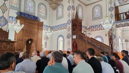 Diyanet’e göre Cuma namazı nasıl kılınır? Rekât sayısı ve adım adım kılınışı