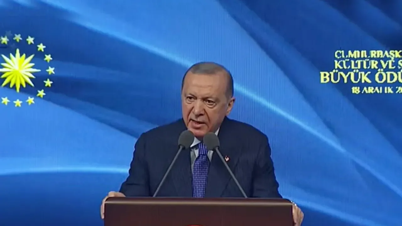 Erdoğan'dan Kültür ve Sanat Büyük Ödülleri'nde Filistin ve gazeteci mesajı: Gerçek gazeteciler gözler önüne seriyor