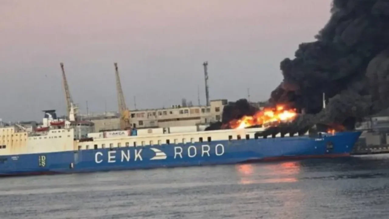 Karasu&#039;dan kalkan Ro-Ro gemisi Ukrayna&#039;da vuruldu... Zonguldak Limanı&#039;na da