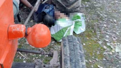 Mudurnu’da traktörün altında kalan sürücü yaralandı