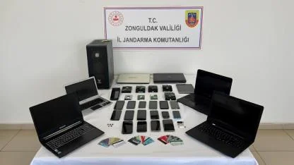 'Sınavsız ehliyet' ilanıyla sosyal medyada tuzağa düşürüp 780 bin TL dolandırdılar