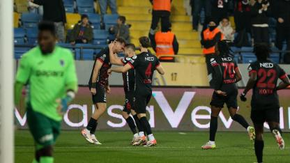 Trabzonspor, Gençlerbirliği engeline takıldı: Gençlerbirliği 4-3 Trabzonspor