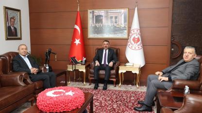 Vali Hacıbektaşoğlu, Zonguldak Havalimanı yönetimiyle çalışmaları görüştü