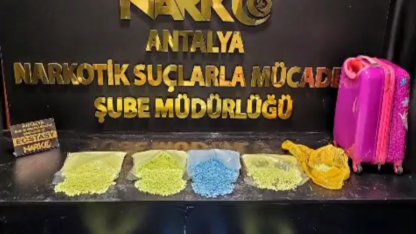 Antalya'da 15 bin ecstasy ele geçirildi