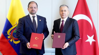 Bakan Yerlikaya, Ekvatorlu mevkidaşıyla görüştü