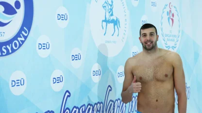 DEÜ kapılarını milli yüzücüye açtı
