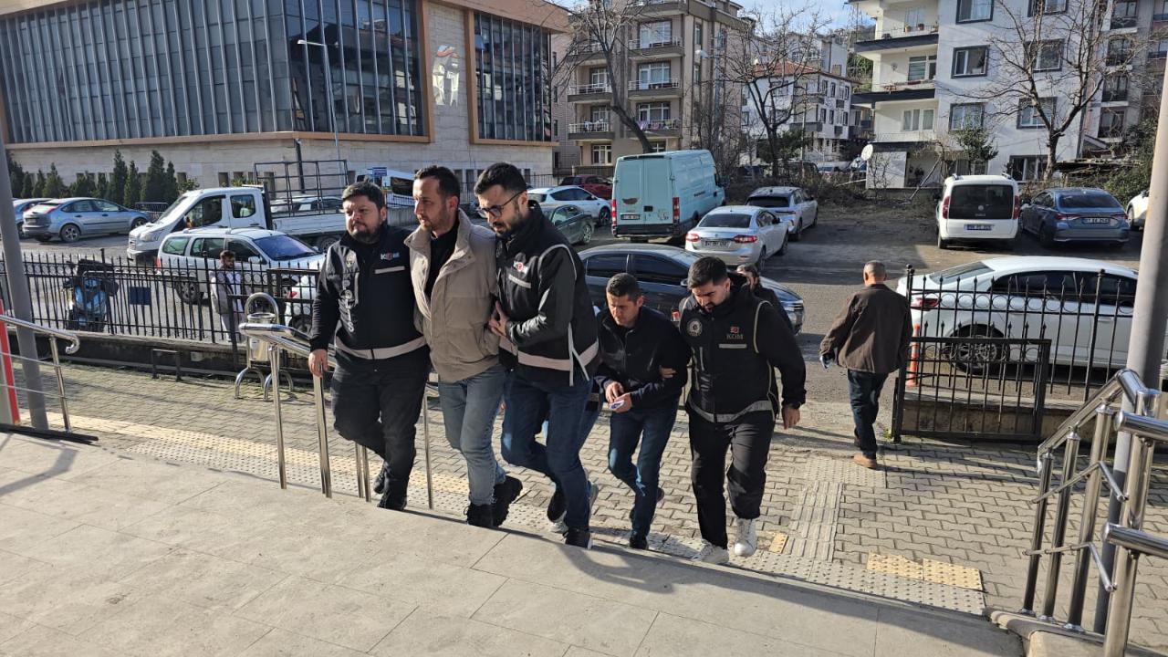 Ereğli’de tefecilik operasyonu; 2 şüpheli adliyeye sevk edildi