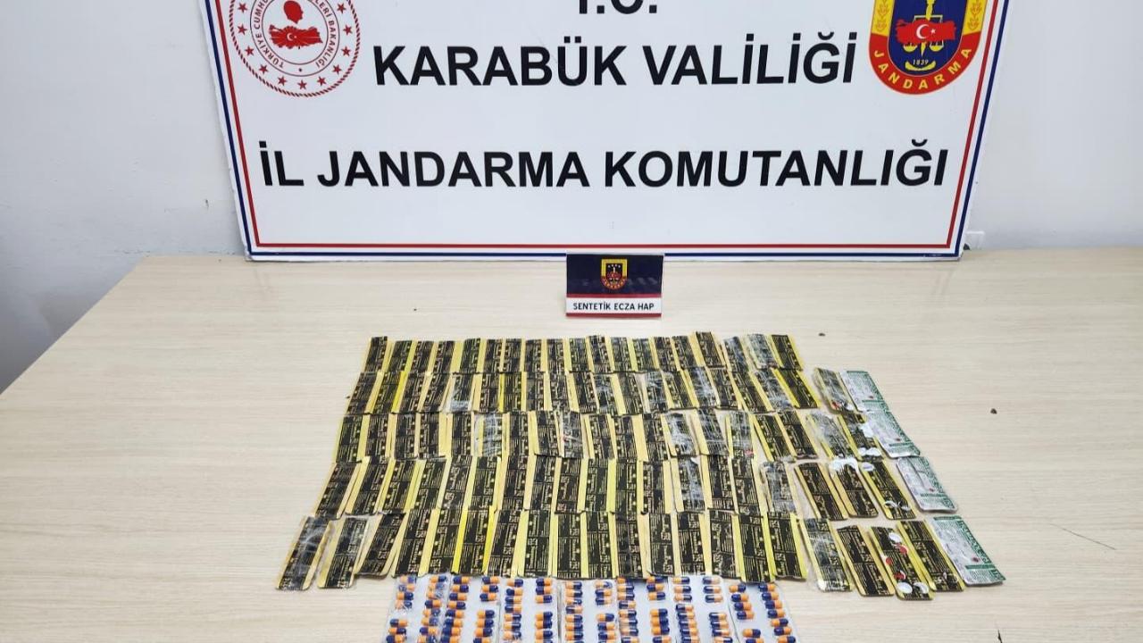 Karabük'te uyuşturucu operasyonunda 1276 hap yakalandı