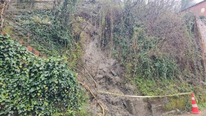 Zonguldak'ta heyelan korkusu: 8 evin yolu toprak altında kaldı