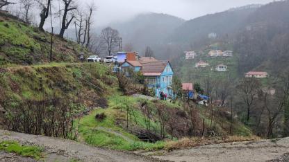 Zonguldak'ta heyelan paniği, geçici boşaltılan yapılarda hayat normale döndü