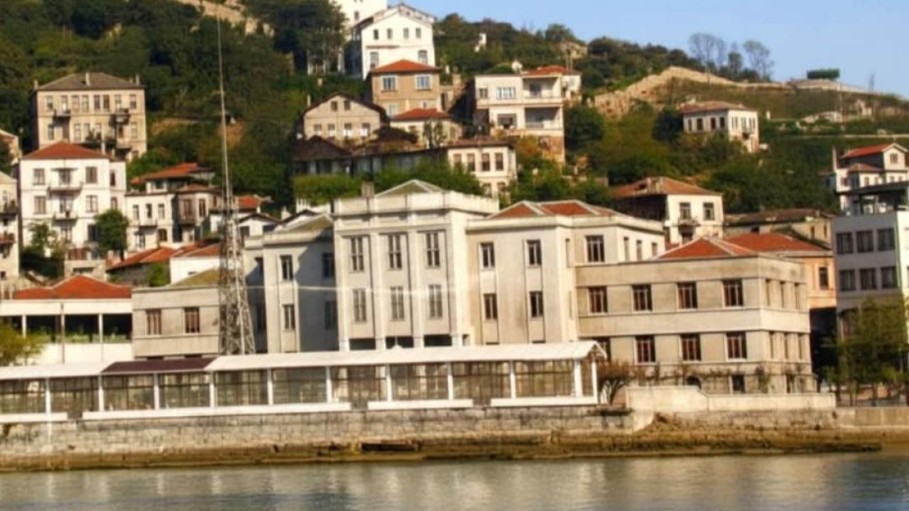 Ankara'daki ikizi korunan Zonguldak'ın tarihi valilik sarayının hikayesi