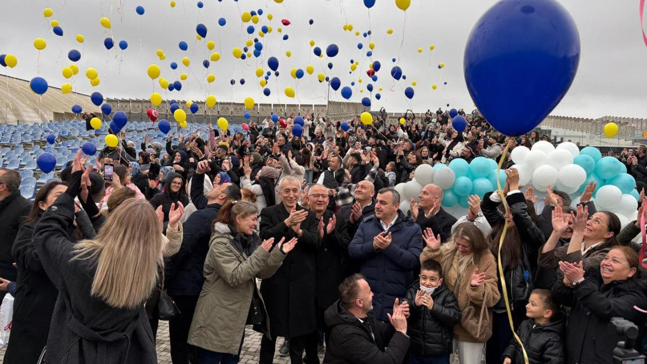 Asaf'ın balonları gökyüzüne yükseldi!