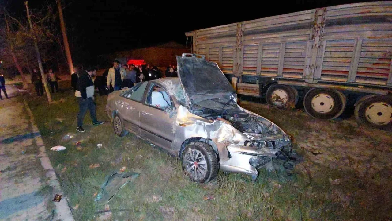 Bolu’da kazada ortalık savaş alanına döndü: 4 yaralı