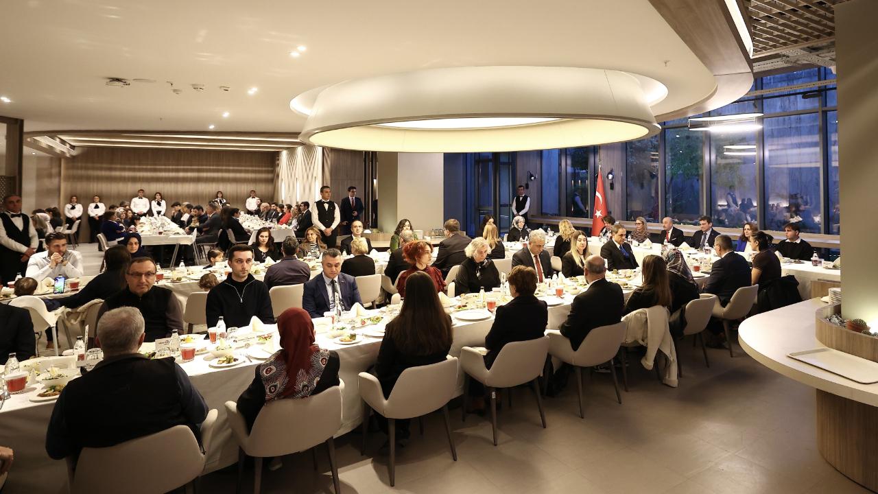 OYAK Yönetimi, şehit aileleriyle iftar sofrasında bir araya geldi