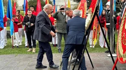 Zonguldak'ta Şehitler Anıtı önünde anma töreni düzenlendi