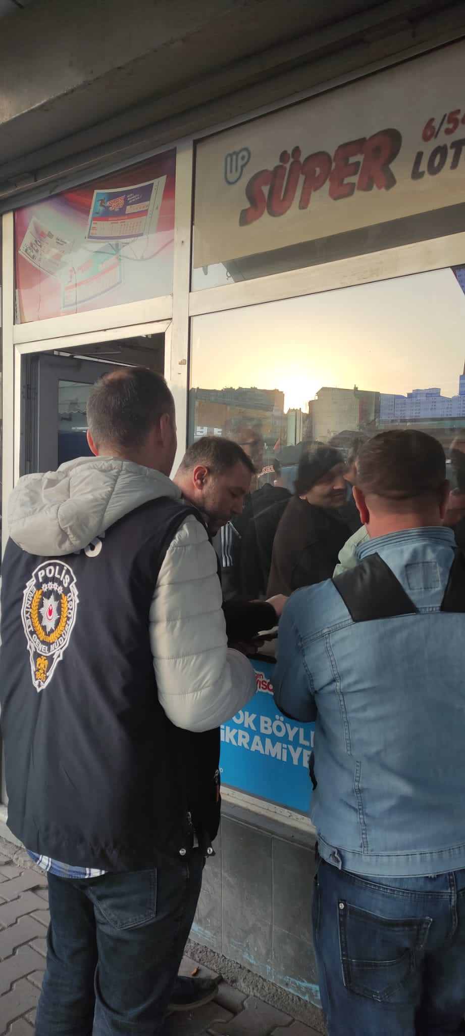 Polisten "Sanal Bahis, Kumar, Tombala ve Oyun Makineleri Uygulaması" 6