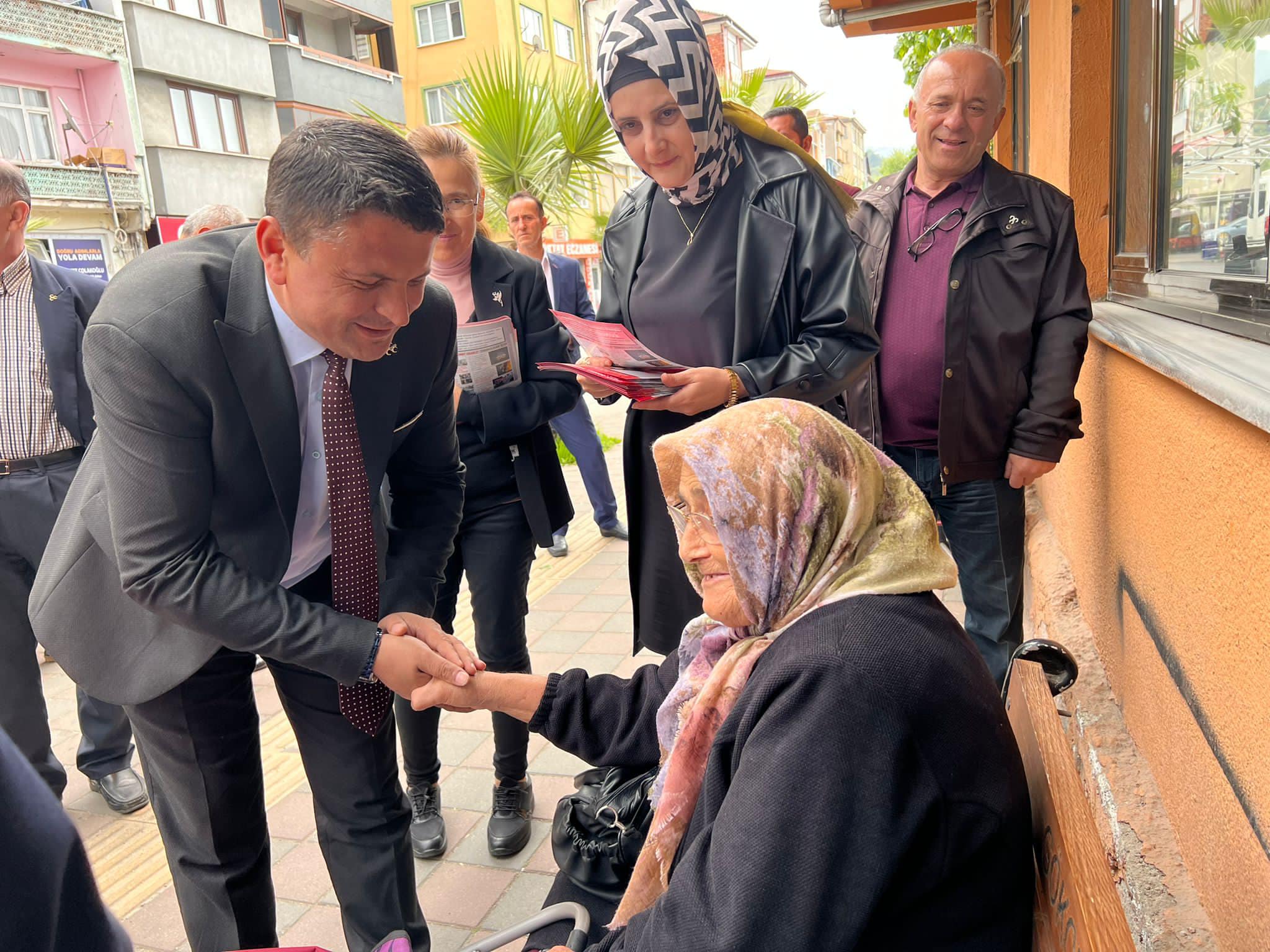 Bozkurt, "Gece gündüz farketmez; hep sahadayız hep çalışıyoruz" 4