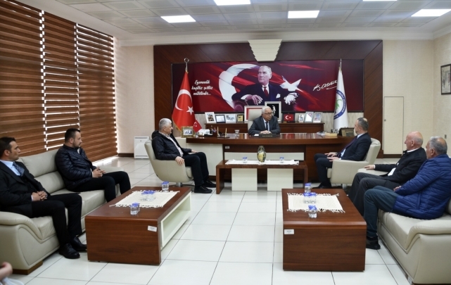 Zonguldak Belediye Başkanı Ömer Selim Alan, Başkan Posbıyık’a Taziye Ziyaretinde Bulundu 2