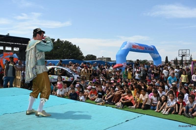 Çocuklar, OYAK'ın geleneksel çocuk tiyatrosu şenliğinde buluştular 1