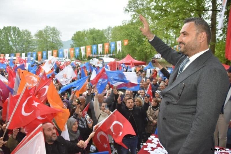 Tıskaoğlu, "Bu sevginin yazamayacağı hiçbir tarih yok" 4