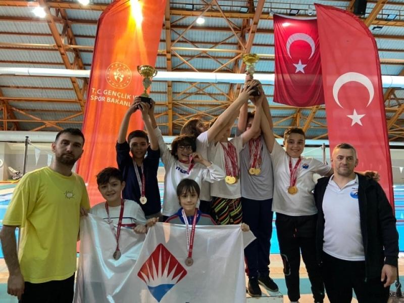 Çaycuma ilçesi yüzmede ödül tutulması yaşadı 4