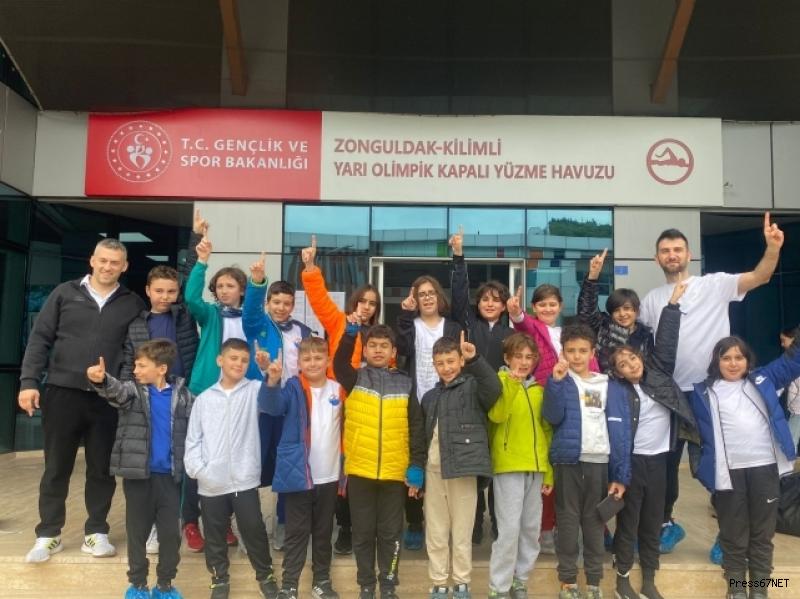 Çaycuma ilçesi yüzmede ödül tutulması yaşadı 3