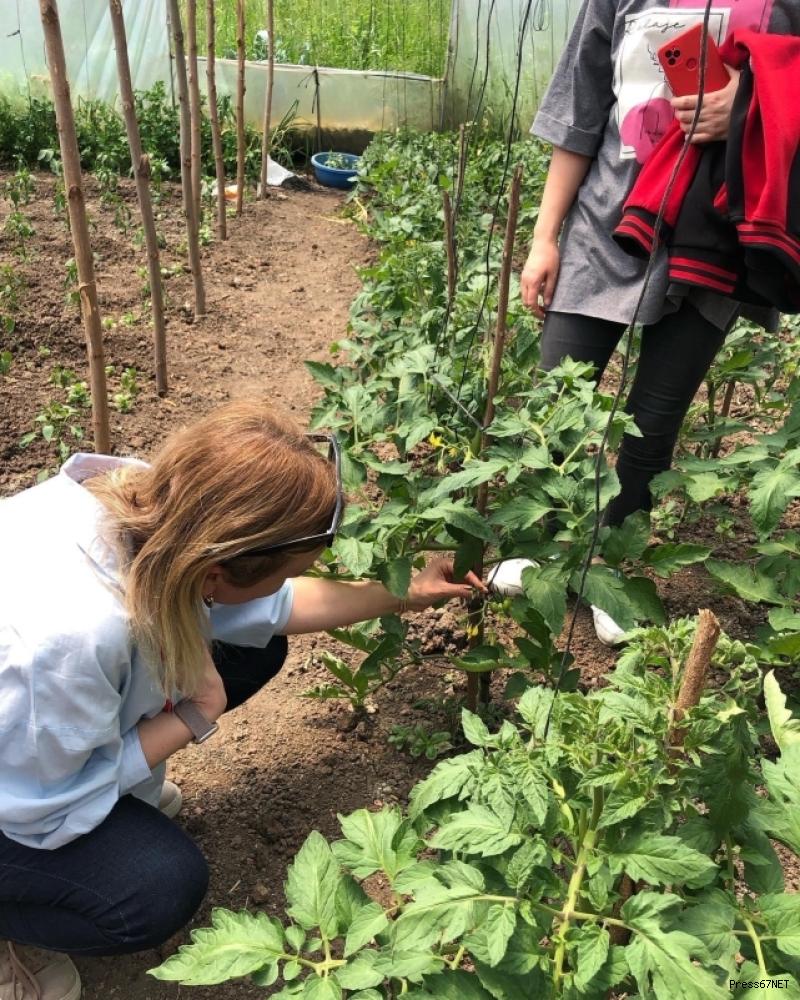 Bilinçli bir üretim oluşturabilecek kadın kursiyerler yetiştiriliyor 3