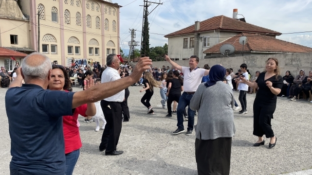 Çömlekçi İlkokulu'nda pilav şenliği 1