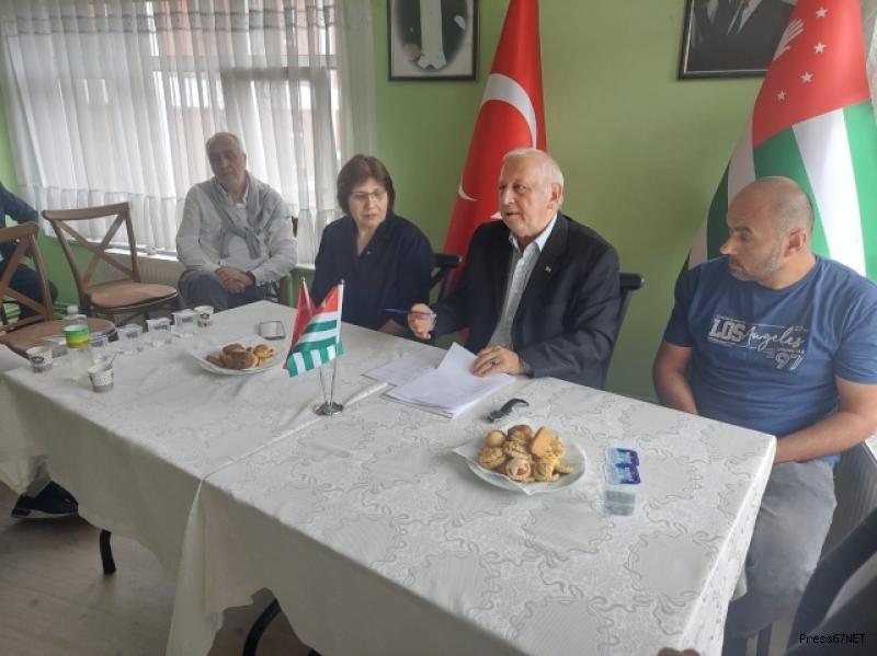 Karaelmas Abhaz Derneği'nin yeni yönetimi belli oldu 5