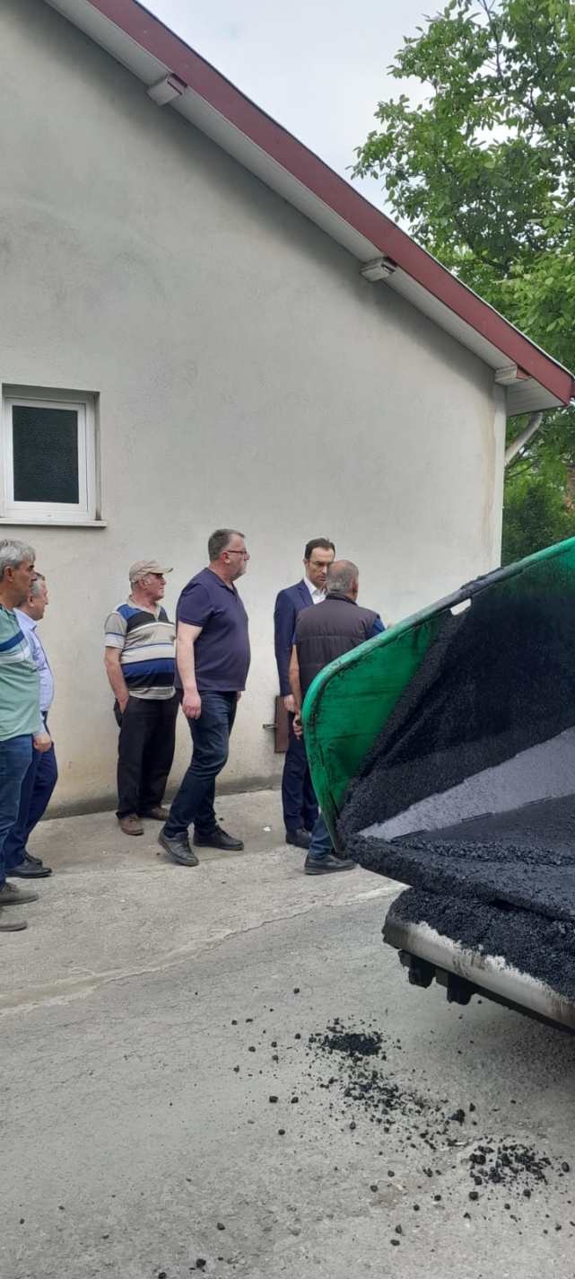 Ayvazlar yolu asfalt çalışması tamamlandı 6