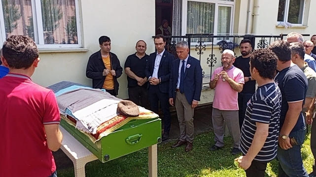 Mısırlı, son yolculuğuna uğurlandı 3