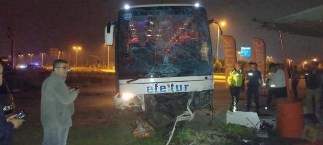 Otobüsle çarpışan otomobil sürücü 203 promil alkollü çıktı 3