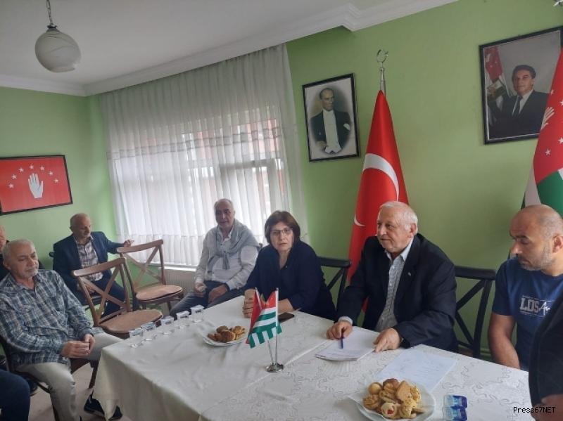 Karaelmas Abhaz Derneği'nin yeni yönetimi belli oldu 4