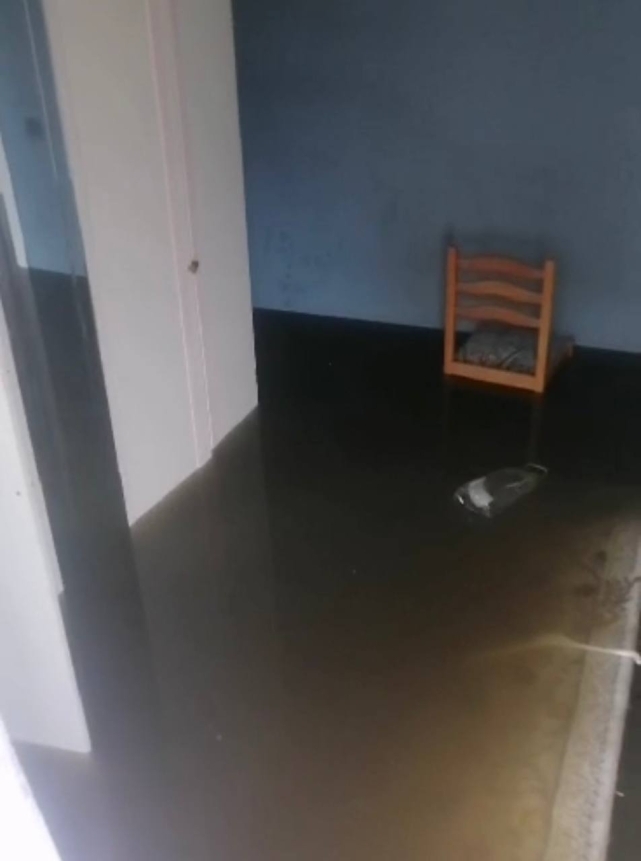 Saltukova'da depremzedelerin evleri sular altında kaldı 3