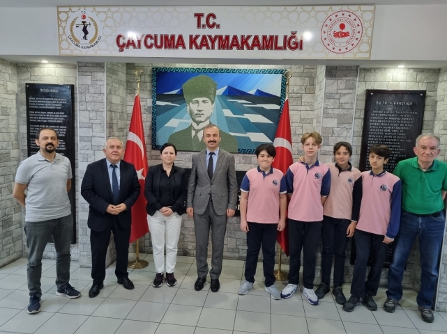 Mimar Sinan Ortaokulu ‘Matematik Olimpiyatları’nda il 2.’si oldu 2