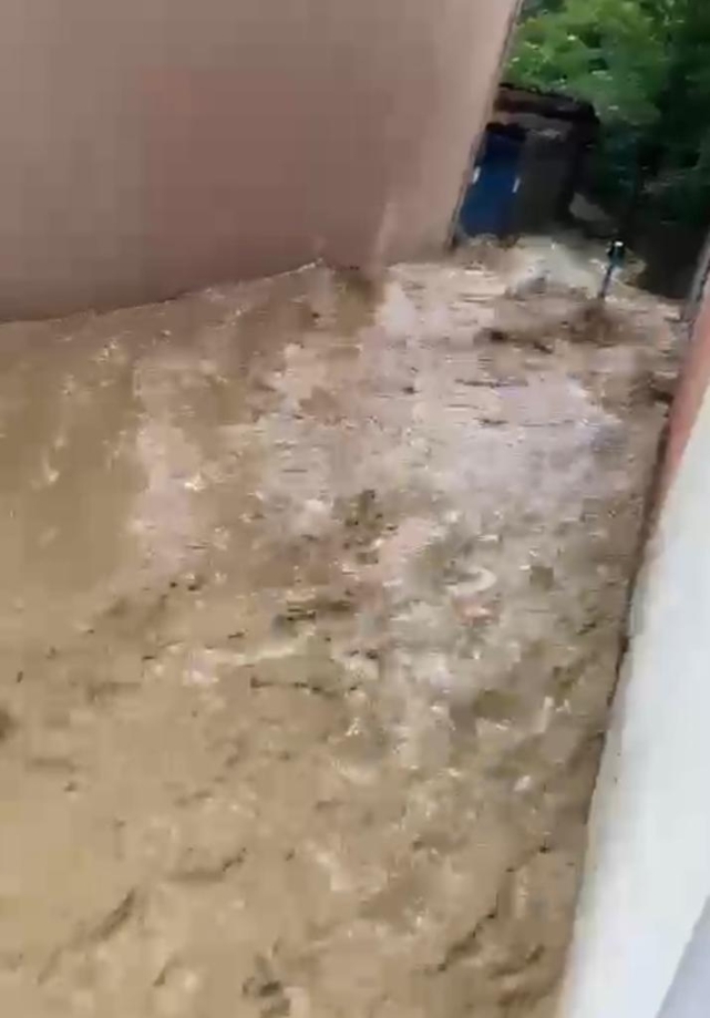 Karaman sağanak yağışa maruz kaldı 2