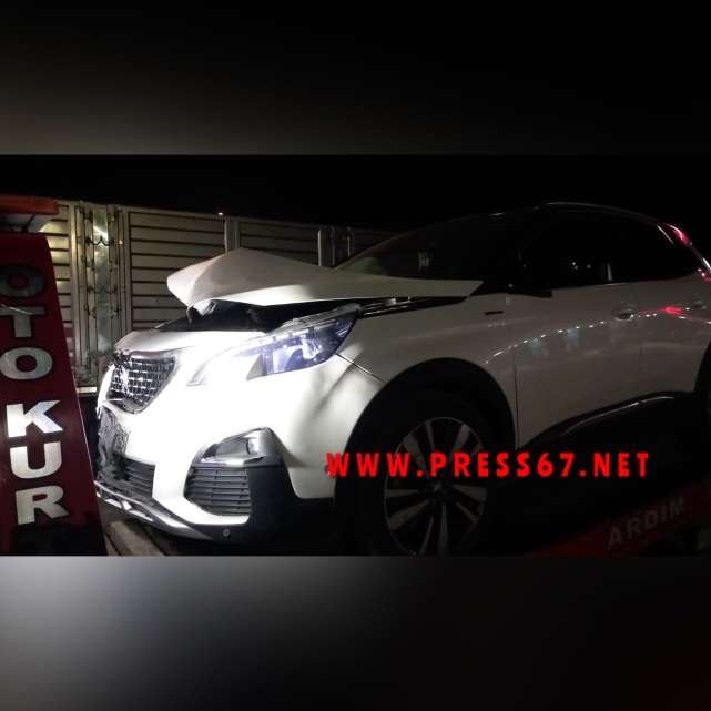 Alkollü sürücü önündeki araca çarparak durabildi 2