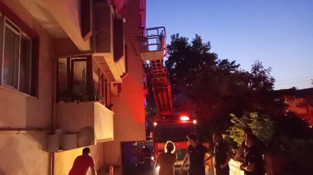 Kombi patladı, yangın çıktı 2