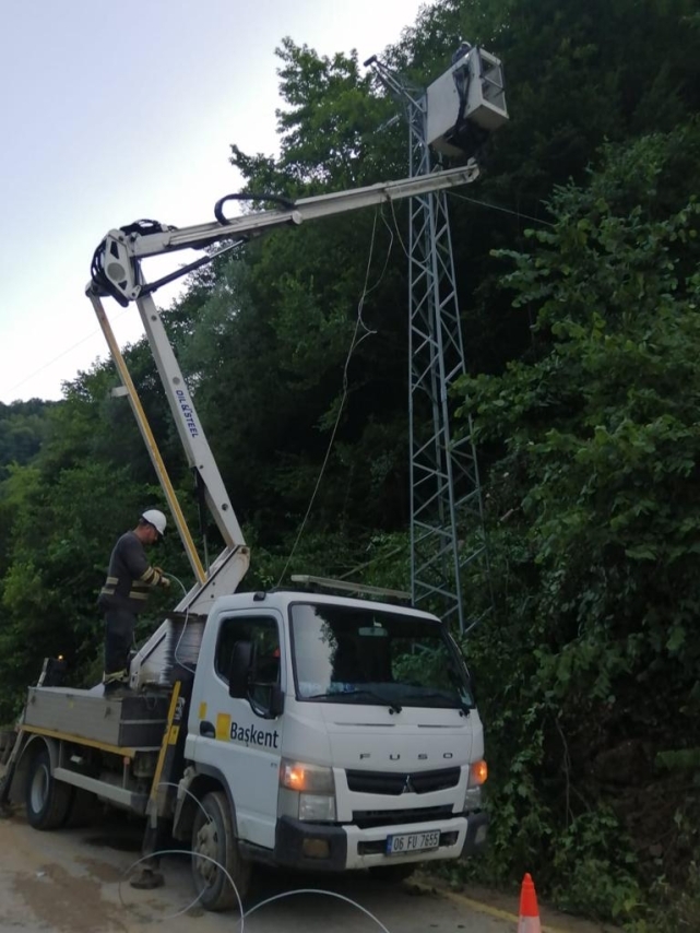 Sel öncesi-sonrası Başkent EDAŞ' tan yoğun mücadele mesaisi devam ediyor 4