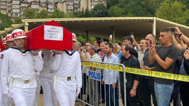 Zonguldak Şehit Piyade Uzman Çavuş Mustafa Sezer'i uğurladı 4